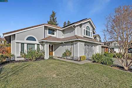 1581 Maple Leaf Drive Pleasanton, CA 94588