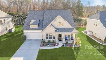 5217 Butternut Dr Charlotte, NC 28215