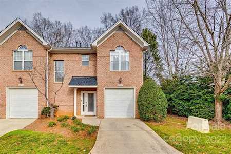 4758 Hunter Crest Ln Charlotte, NC 28209