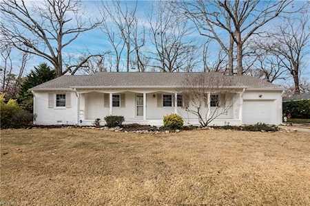 909 Old Dominion Ln Virginia Beach, VA 23451