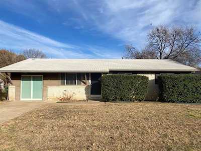 1305 Bryan Drive Bedford, TX 76022