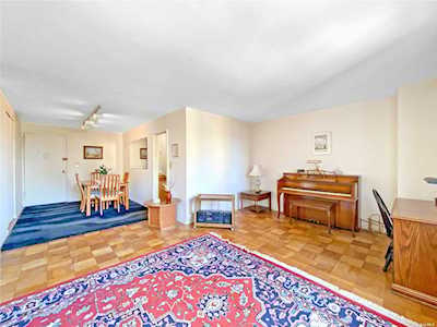 86-15 Broadway #8F Elmhurst, NY 11373