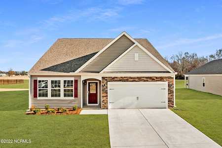 4457 Marthas Village Lane Ayden, NC 28513