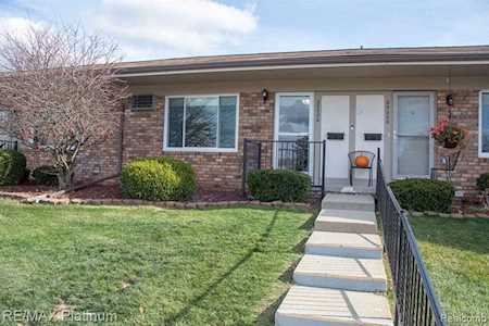 25232 Potomac Unit #5 Dr South Lyon, MI 48178