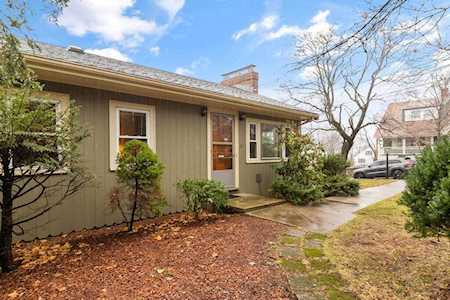 10 Selkirk Rd Arlington, MA 02476