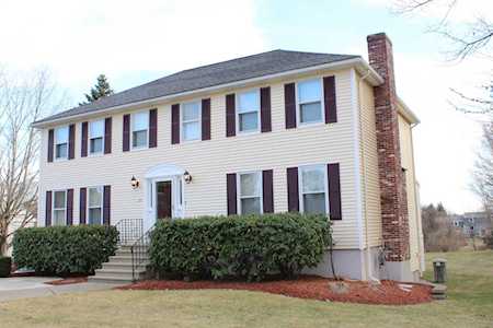 20 Roy Dr Hudson, NH 03051
