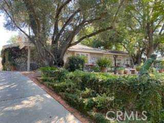 5536 Foothill Dr Agoura Hills, CA 91301