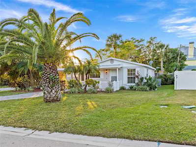1400 Bay Pine Blvd Indian Rocks Beach, FL 33785