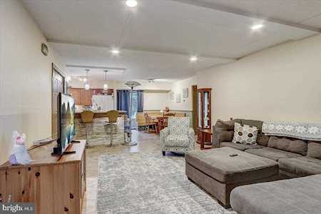 213 James Ct Marlton, NJ 08053