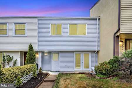 416 Spruce Ct Herndon, VA 20170