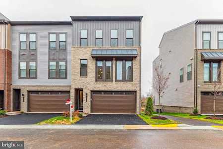2625 Velocity Rd Herndon, VA 20171
