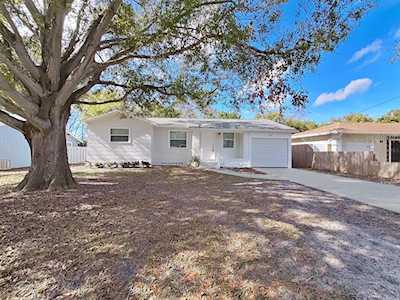 618 S Crest Ave Clearwater, FL 33756