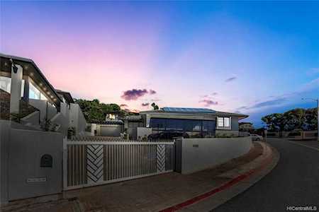 4305 Kaikoo Place Honolulu, HI 96816