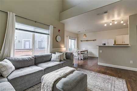10511 Midnight Gleam Ave Las Vegas, NV 89129