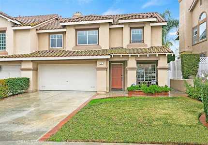 35 Calle Bella Rancho Santa Margarita, CA 92688