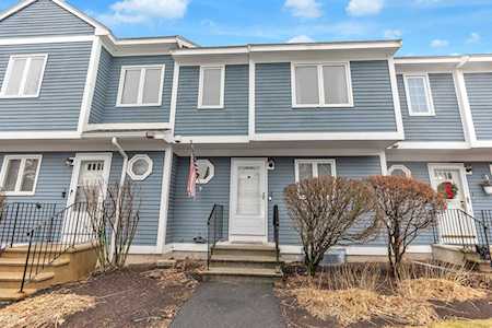 9 Swift Ln Merrimack, NH 03054