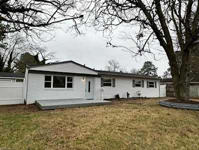 240 Paladin Dr Virginia Beach, VA 23452