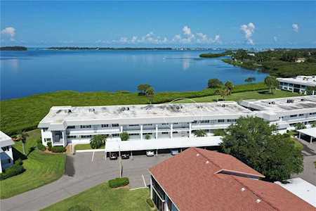 4751 Independence Dr Bradenton, FL 34210