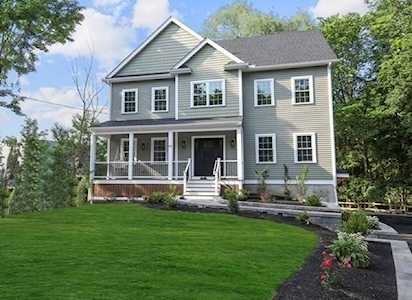 107 Park Street North Reading, MA 01864