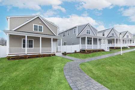25 Sumner St #17 Norfolk, MA 02056