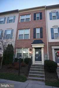 4510 Potomac Highlands Circle Triangle, VA 22172