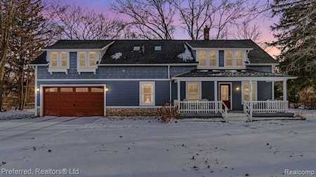 15160 Bradner Ave Plymouth Twp, MI 48170