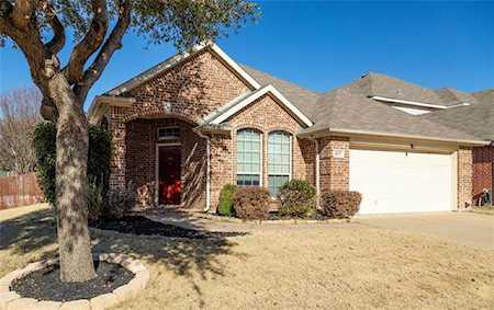 1025 Shortleaf Pine Drive Arlington, TX 76012