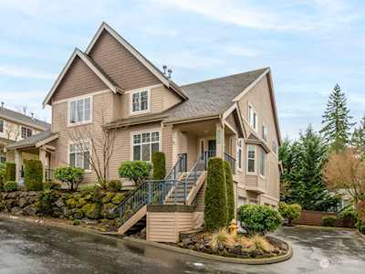 6790 161st Ave SE #B Bellevue, WA 98006