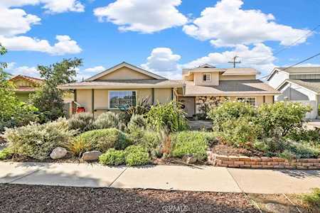 2206 N Wright St Santa Ana, CA 92705