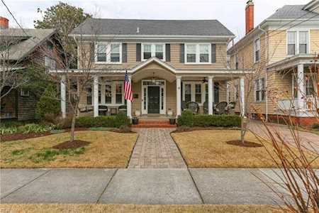 1034 Jamestown Cres Norfolk, VA 23508