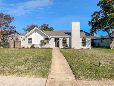 1319 Cherry Hill Lane Lewisville, TX 75067