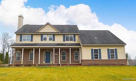 9815 Wynbrook Ln Hartland Twp, MI 48843