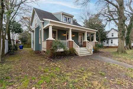 106 Bruce Place Portsmouth, VA 23707