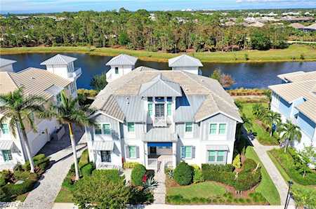 6573 Dominica Dr #201 Naples, FL 34113