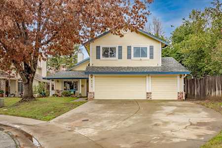 5117 Walnut Garden Court Carmichael, CA 95608