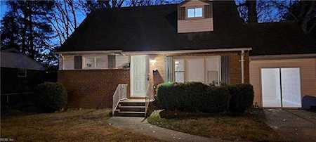 409 Aragona Blvd Virginia Beach, VA 23462