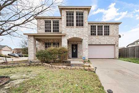 333 Sunset Oaks Drive Fort Worth, TX 76112