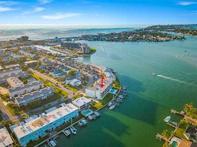 12525 3rd St E #205 Treasure Island, FL 33706