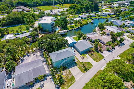1645 Riverside Dr Englewood, FL 34223