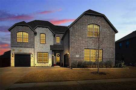 2815 Spring Creek Trail Celina, TX 75078