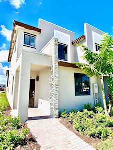 21408 NE 2nd Path Miami, FL 33179