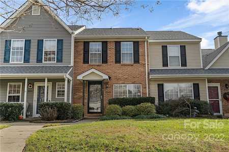 8202 Golf Ridge Dr Charlotte, NC 28277