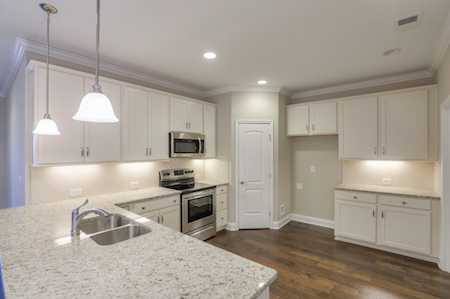 2340 Laurelstone Drive Murfreesboro, TN 37130