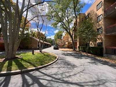 41 Centre St #402 Brookline, MA 02446