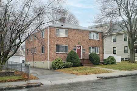 388 Crescent St #2 Waltham, MA 02453