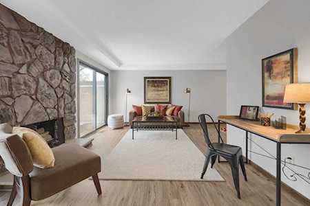 1115 Trailwood N Hopkins, MN 55343