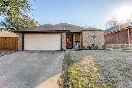 1519 Briarcrest Drive Grapevine, TX 76051