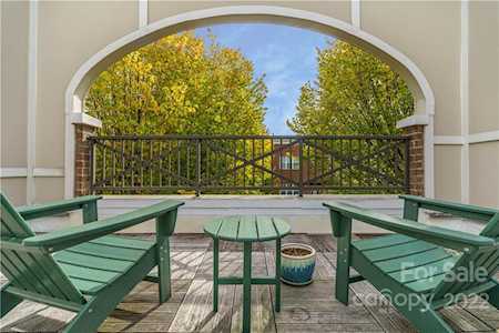 219 Harbour Place Dr Davidson, NC 28036