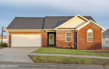 825 Hackney Ln Shelbyville, KY 40065