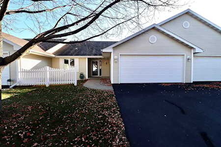 229 Lake Pointe Dr Oshkosh, City of Oshkosh, WI 54904